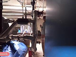 jeny smith sneaks naked thru lost corridors