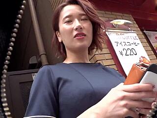 snagged this lingerie housewife's oiled jiggling huge tits and ass ride 😍🍑💦 total pleasure drown!