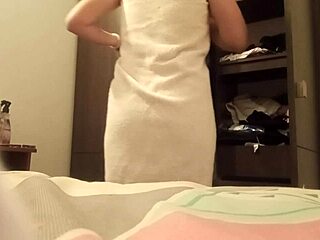 Hidden Cam Catches Argentine Nurse Katrina's Skirt Pussy Flash