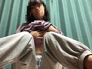 japanese amateur spreads pussy lips with wet squelching masturbation show