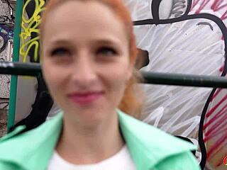 Подобрал худую рыжую Лусиану для сквирт-кастинга