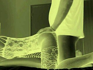 damn this ebony babe takes that creampie deep at night 🔥🍆💦