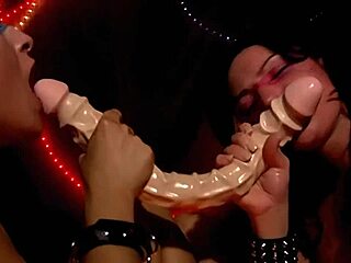 Avy lee roth rams dildo deep into lesbian friend's tight ass