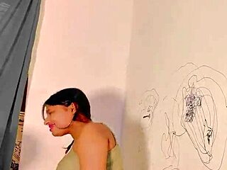 Brune maigre uttaran20s gorge profonde anal creampie trio maison chaud