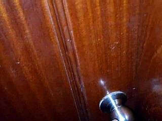 Milf Infedele Culo Grande Si Fa Sfondare Anale Chinata Dopo Colpo di Fortuna