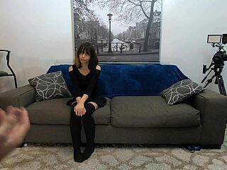 Candy Cruise pakt harde anale pounding in close POV