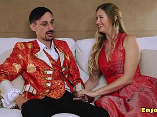 บลอนด์นมโตดูดควยหีโกนตูดใหญ่เด้ง 😈 HD