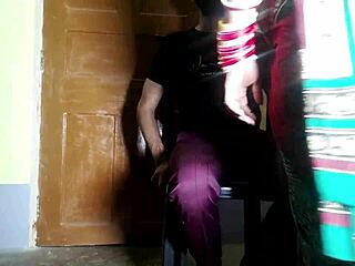 Bangladeshi landlady impressed and fucked hard doggystyle by tenant in homemade indian hardcore