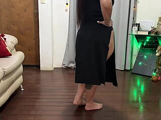 Horny big ass puta shakes tits 🍑💦