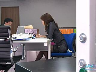 日本人熟女の野外マンコガチハメ…めっちゃヤバい超気持ちいい