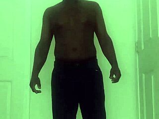 Continuing Her Free Singing and Dancing Performance 2