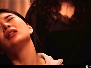 Japanese vampire rikako lured by nerdy leana into lesbian twist