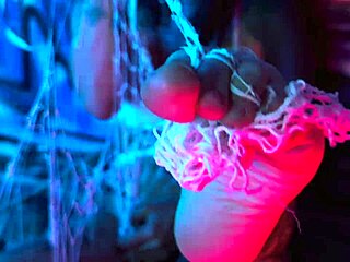 wanna watch svetlanna tease her latina feet legs in nylons pantyhose socks sneakers pov licking toes gagging deepthroat choking?