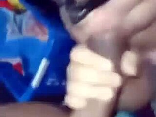 chupa esse pauzão emoji e depois dou pro macho de verdade 😈🍑 no cu sem dó!