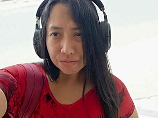 god my stepmom's tight pussy throbs on that new toy...