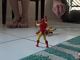 I'm giantess blonde dominating toys and balloons with my huge heels