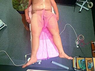 he tumbles off the massage bed but she spits on his cock for dirty happy ending domination finish