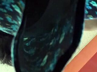 I flash my wet Venezuelan upskirt under tight skirt 02