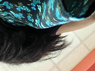 I flash my wet Venezuelan upskirt under tight skirt 02