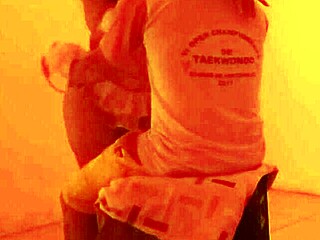 la puta gave me epic ball sucking blowjob for her new phone at cabaret