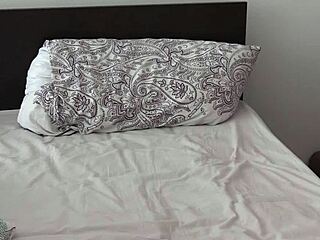 Mature Housewife Masturbates with Stranger in Sex Chat Dildo Fucks Hairy Pussy