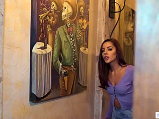 Busty Stepmom Lauren Phillips Devours Vanna Bardot's Pussy