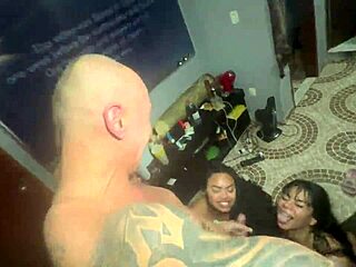 minha mulher trouxe as amigas pra festinha e rolou putaria pra todo mundo