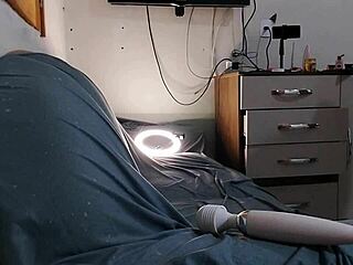 Vivi Guedez's Tight Asshole Gets Pounded Hard!