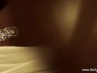 India's Steamy MILF Fuck Secrets