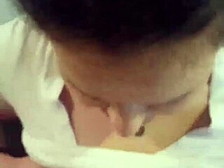 Kandy Kane deepthroats fat cock wildly 😩💦