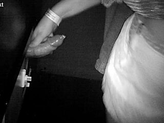 Hey, at the glory hole I gave my wet pussy to that hot guy, begged him to join and pound me in the booth! 😈🍑🔥