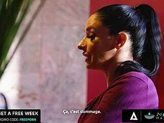 Chefe milf óleo nuru entra no threesome do estagiário garganta profunda lambida buceta legendas francesas quentes