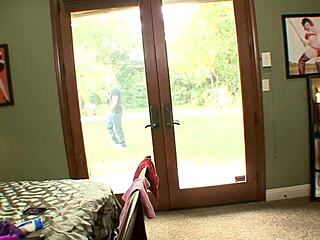 Casi James Troubled 18-Year-Old Life