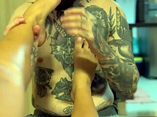 carlasantos sucks toes in hot feet fetish update