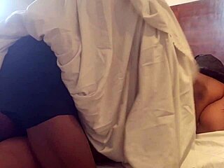 Morning bareback sex with skinny hung guy pounding chubby BBW's fat ass