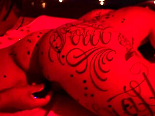 Interracial pawg melts under waxplay with massive bbc stretching her huge ass