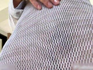 Brunette latina bodybuilder spreads pink tight pussy and delicious asshole in sunlight