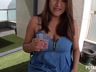 Camila baja sus tetas latinas enormes rebotando salvaje en polvazo pov intenso