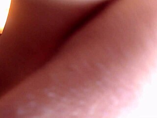 K-POP系ミニアジアンが巨根アナル初体験で中出し！他の奴らも見て！！