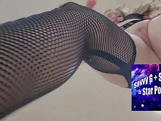 i can't stop watching this milf's hairy pussy piss outdoors in sea