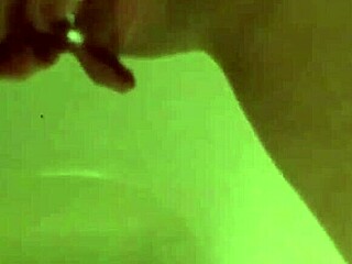 My pretty pierced pussy peeing in the bathroom like a goddess 💦🚽