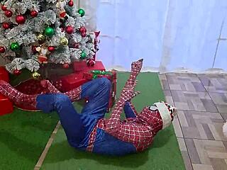 mmm two big titted stepsisters squirt hard with spiderman at xmas 🎄💦