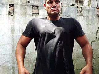 yuri gaúcho bodybuilder strokes huge cock and explodes cumload!!