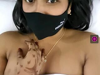 Indian Girl's Live Sex Tempts Hidden Desires