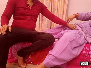 Chubby punjabi bhabhi blows horny beedi smoker then gets fucked doggystyle creampie