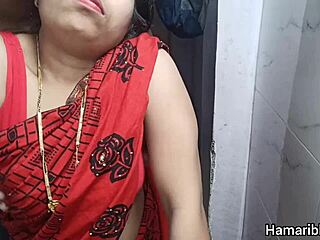 hot indian desi bhabhi lifts saree for boyfriend's hardcore gaand chudai cheating wife moans loud homemade