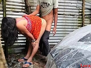 Wow, desi village girl takes hardcore outdoor pounding!