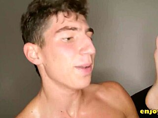 miss naughty, sug meg dyp hals på kjøkkenet med skitne halsferdigheter?