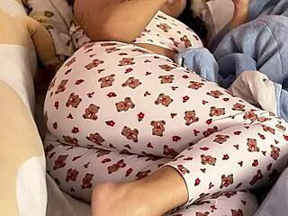 Chubby ebony babe farts loud naturally on bed