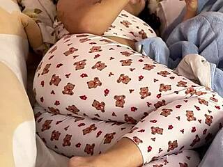 Chubby ebony babe farts loud naturally on bed